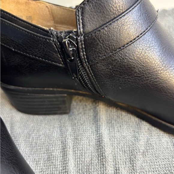 Life Stride Black Ankle Boots , Size 7.5 - Picture 8 of 10